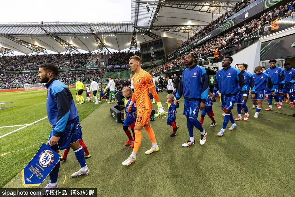关于斯特拉斯堡持续胜利冲刺欧冠赛场的信息