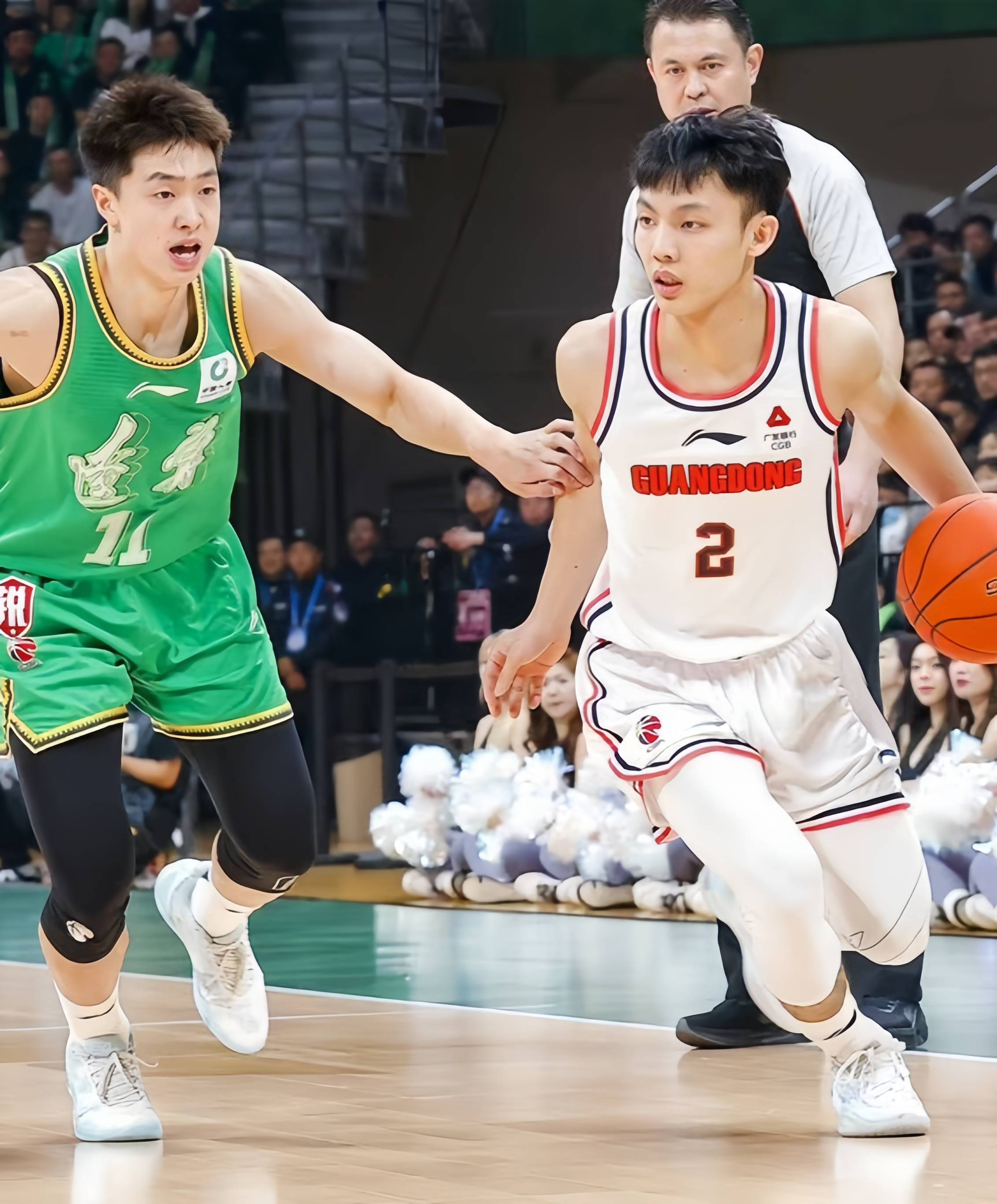 辽宁男篮大胜对手，保持不败纪录 